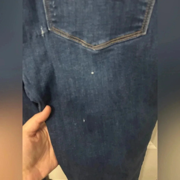 American Eagle Distressed Jeans - Picture 3 of 7